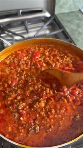 Bologna Meat Sauce Cooking Class