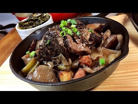 How To Make The Ultimate Slow-Cooked Beef Pot Roast