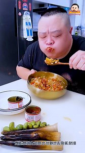 420K views · 5.5K reactions |  Hide & Eat Challenge - He Can’t Escape My Camera! | Devon Eating | Facebook