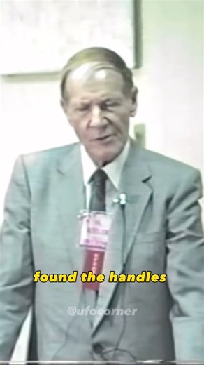 1.1M views · 10K reactions | #ufo #fyp #alien #area51 #disclosure #aliensighting | Alien's Ufo | Facebook