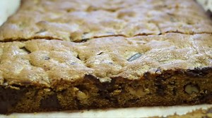 59K views · 294 shares | These Chocolate Chip Cookie Brownies have...