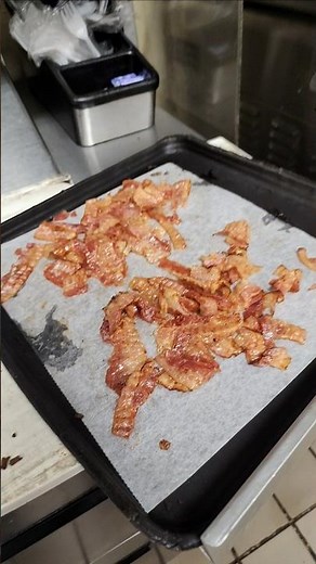 Dunkin Donuts Brown Sugar Snacking Bacon ‪@Dunkin-Donuts‬ ‪@DancingBacons‬ #bacon #baconsandwich