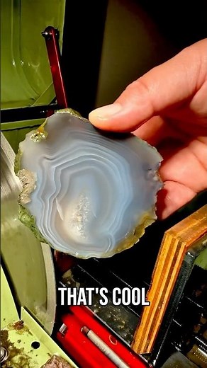 Stunning Stone Beauty: Mesmerizing Close-Up!