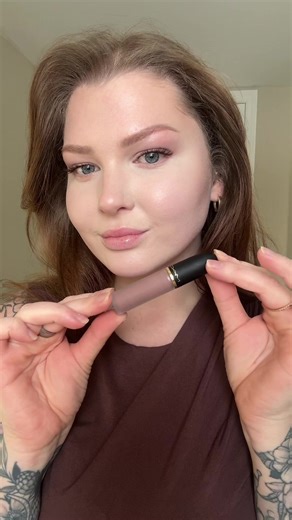 Trying MAC’s new Powder Kiss Lip & Cheek Mousse in the shade It’s Personal…cute but not quite right! #softsummer #makeup #fairskin #maccosmetics #pale