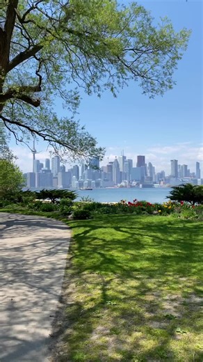 Destination Toronto on TikTok