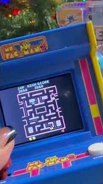 Playing Arcade Classic Ms. Pac-Man #gifted #mspacman #arcade #basicfuntoys #shorts
