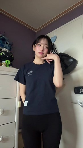 옷 뒷면에 귀여운 크레용 말 프린팅이 되어있어요!🩵 | #fyp #추천 #댄스 #춤 #유행 | dance