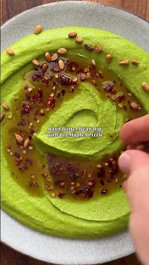 🌿 Basil Butter Bean Dip with Hot Maple Drizzle 🍁