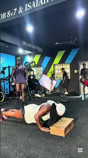 Incline pushups challenge. #inclinepushups #fypshorts #fitnessmotivation #homeworkout