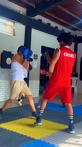 Cuando el talento y la disciplina se juntan, nacen campeones como Darwin Quiroz, quien representará a Chone en el Campeonato Internacional de Menores en Napo. 🥊 | Chone resurge por ti