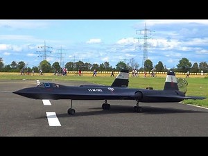 Gigantic RC Blackbird SR-71 Stealth Turbine Model Jet Müllheim Jetcat Meeting