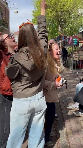 The boxer Paul Simon #amsterdam #karaoke #koningsdag