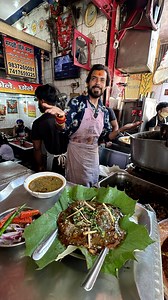 Duplicate Shakti Kapoor Ji Is Selling Chole Bathure in Haridwar 😱 #mrsinghfoodhunter #streetfood 📍Bhagwati Chole bathure Upper Road , Nikat Kotwali ,Haridwar 9837260081 FOLLOW US : instagram handle 👇 https://www.instagram.com/mrsinghfoodhunter/ This video is about a man selling best and delicious punjabi style food on the street of Haridwar | Mr. Singh Food Hunter