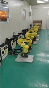 🦾A batch of second-hand FANUC small six-axis robots are undergoing functional testing.