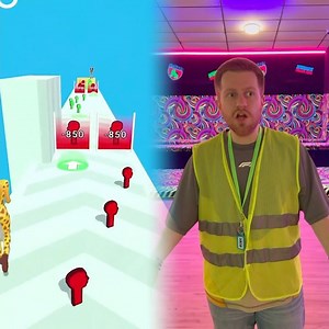 No but fr, stop chewing gum in roller rinks😅 #rollerrink #rollerskating #gum #chewing #skate