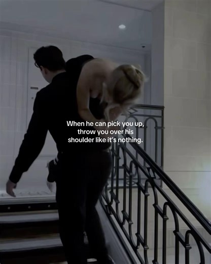 Playful Shoulder Lift: A Trend in Romantic Actions