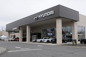 Recall alert: Major automaker dashboard displays failing, risking crashes