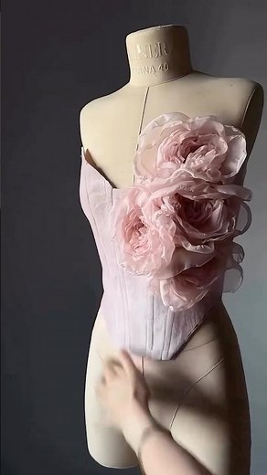 How to Make Fabric Roses for Dresses & Gowns”