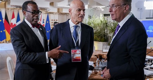 G7: Leaders hold session on investments in Africa  | Africanews