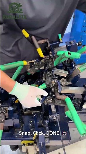 How does he not get tangled? #fastworkers #skills #satisfying