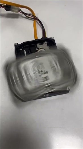 Inside a Hard Drive at Maximum Speed #satisfying #shorts