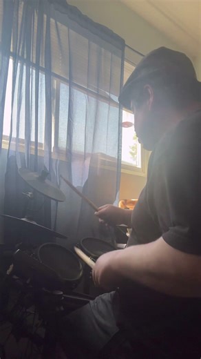 Alesis Nitro Mesh Drumming! #viral #drumbeat #drummusic #drummer #drumming #alesis #alesisdrums