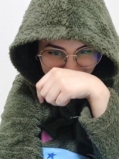 ‏وآدي حكايتي مع باسكت الزبالة 😂😂😂