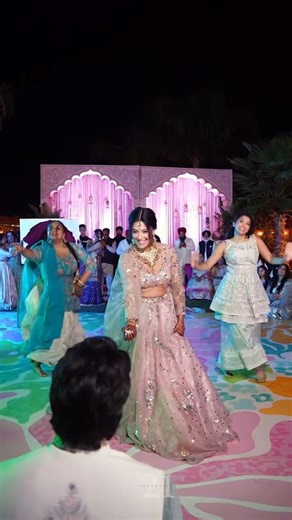 Shaadi Sandook on Instagram: "FOLLOW US - Shaadi Season is here! Look at the wedding box, there is a lot for the wedding: Ideas & Traditions! Shaadi Prep Made Easy💖❣️❤️ . . . #WeddingInspo #weddingideas #weddinginspiration #indianwedding #indianbride #weddingdecor #pakistanwedding #weddingphotography #bridalmakeup #pakistanibrides #bridal #fatindianwedding #indianweddingdress #indianweddinguae #shadi #instadaily #viral #instadaily #instareels #trending #shaadi #shaadiseason #pakistaniwedding #s