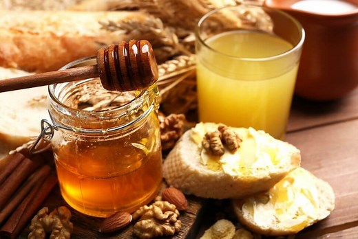 Manger du miel le matin : 5 raisons étonnantes