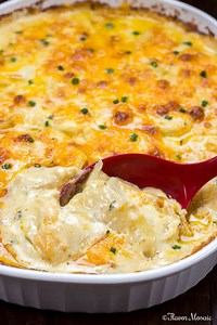 Easy Cheesy Scalloped Potatoes - Flavor Mosaic