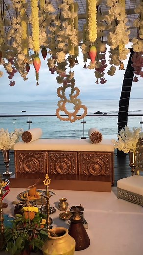 A Beautiful Wedding Ceremony By The Beach @mercurepenangbeach @koshiiiiiii @Loshini.S #nivenevents #transparentcanopymalaysia #floraldecor #weddingday #outdoorevents #floraldecor #deco #eventmanagement #indianwedding #kalyanam #decoration #seaview #beachevent #weddingbythebeach
