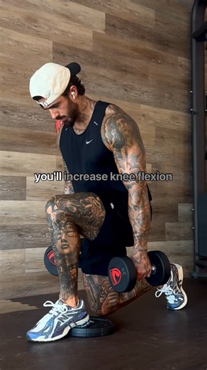 † MATIA MARCANTUONI †🇮🇹🇨🇦 on Instagram: "Most people just lunge without knowing what they’re actually training. Once you understand, how set up changes activation, everything clicks. Train smarter, not harder🔥 • • • • • #gym #fitnessmotivation #fitness #workout #motivation #strength #gymmotivation #gymreels #gympost #explorepage #fitnessreels #gym #fitnessmotivation #fitness #workout #motivation #fitspo #gains #workoutmotivation #aesthetics"