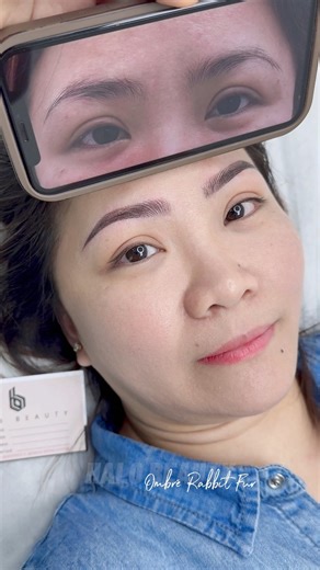 Possessing beautiful and sharp eyebrows has never been easier. If you are still wondering what to do, let the experts at HALO show you the importance of eyebrows that determine beauty, as well as like the expression on your face. #eyebrows #microparticle #halobeauty #beautysaloon #ombreeyebrows | HALO Beauty