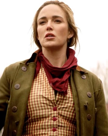 She got shot in the head... and just walked it off?! 🤯 #LegendsOfTomorrow