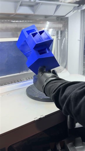 Painting my 3D print rx-78-2 gundam lego using gaahleri paints ~ odor less acrylic paint perfect