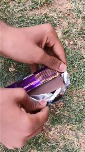 Aaj hum dekhne wale hain kya ₹50 wali chocolate sach me itni tasty hai ya nahi 🤔 comment karo dosto🤩
