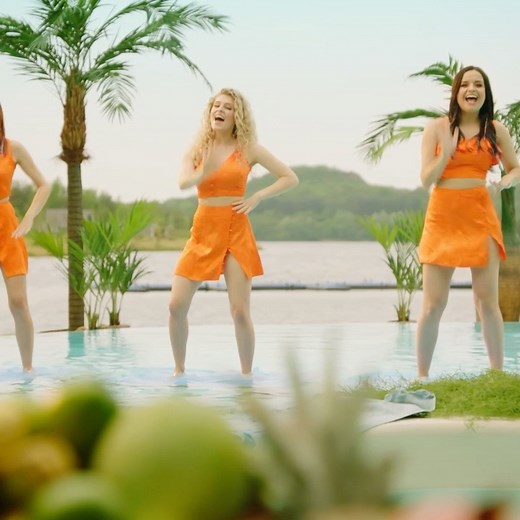 Goeiemorgen! Mango Mango is vanaf nu overal te beluisteren! https://studio100.lnk.to/MangomangoFO 😉🥭🥭🥥🍌🎶 De clip kan je vanaf vrijdag 20/05 om 17u bekijken 🥳 | K3