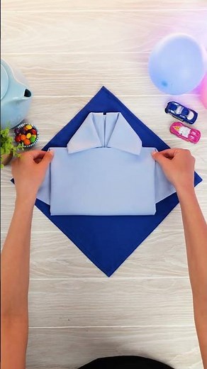 Christmas napkin folds that will wow your guests 🤩🎄🍽️ #diy #partytrick
