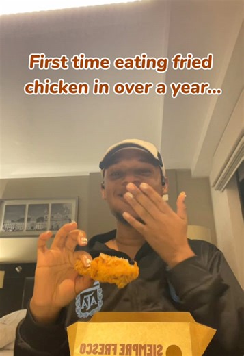 Delicious Colombian Fried Chicken Experience