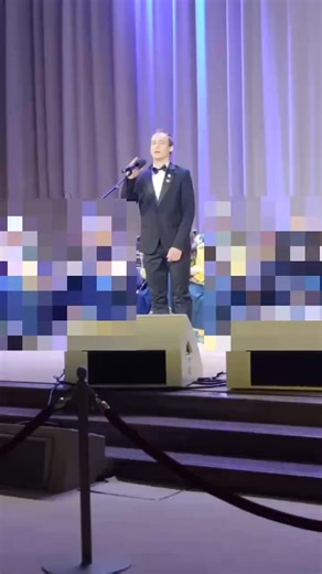 UPD До меня дошел мессадж Вадима Дзюбы, он рад, что его слышат. Видео уже много где запощено включая сети Мемориала и канал Екатерины Гордеевой. Я решила оставить это здесь Послушайте Вадим Дзюба на концерте в Храме Христа Спасителя (!) в Москве Бесконечное восхищение | Anna Narinskaya