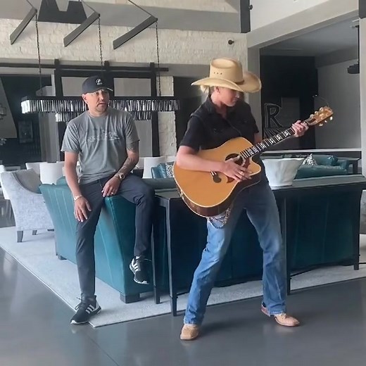 2.1M views · 81K reactions | So this is what I came home to today. She ain’t country but she’s craaaaaazy shoot!!  | Jason Aldean | Facebook