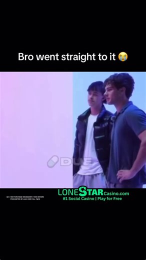 negus 🧛🏽 on Instagram: "日本利用压电瓷砖将脚步转化为电能。这些瓷砖捕捉来自你脚步的动能。当你行走时，你的重量和动作会对瓷砖产生压力。瓷砖会轻微弯曲，从而产生机械应力。瓷砖内部的压电材料将这种应力转化为电能。每一步都会产生少量电荷，而数百万步结合在一起就能产生足够的电力来驱动 LED 灯、数字显示屏和传感器。在像涩谷车站这样繁忙的地方，每天大约有 240 万个脚步为这一系统作出贡献。这些电能可以被储存或立即使用，从而减少对传统电力来源的依赖，并支持可持续的城市基础设施。这种方法将日常运动转化为实用的可再生能源 #日本 #知识 #事实 #你知道吗 #推荐 #科技 #创新 #历史 #技术 #实验 #热门‎ via: tt/pumpfundaily"