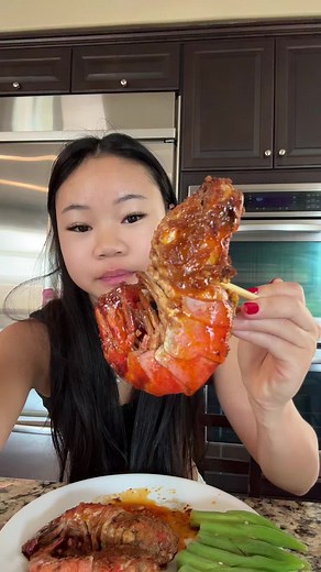 Tiger Prawn Mukbang: Massive Ass Tiger Ponds & Seafood Feast