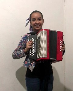 215K views · 9.9K reactions | La parrandita " del maestro Leandro Díaz, vallenato del grueso. Dios los bendiga los quiero mucho. Youtube. Isabel Sofía picón Mora Facebook@isabelsofiapiconM Istagram Isabel Sofía picón Mora Twitter. @picon_Mora Tik Tok. @isabelsofia179 | Isabel Sofia | Facebook