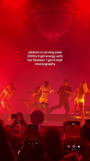 Addison Rae's Flawless 2000s Choreography Performance
