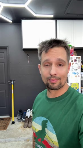 Chrisreviewsit (@chris_reviews_it)’s videos with original sound - Chrisreviewsit