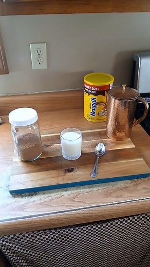 EASY TWO INGREDIENT HOMEMADE NESQUIK