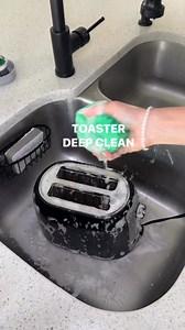 124K views · 186 reactions | Toaster cleaning hack. So excited like new朗 #cleaning #cleaninghacks #deepclean #cleaningmotivation | Alimomlife | Facebook