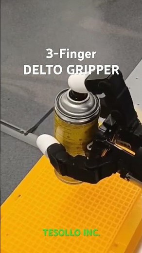 Mastering spraying with a 3-finger robot gripper