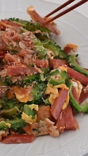 How to make the best Goya Champuru.